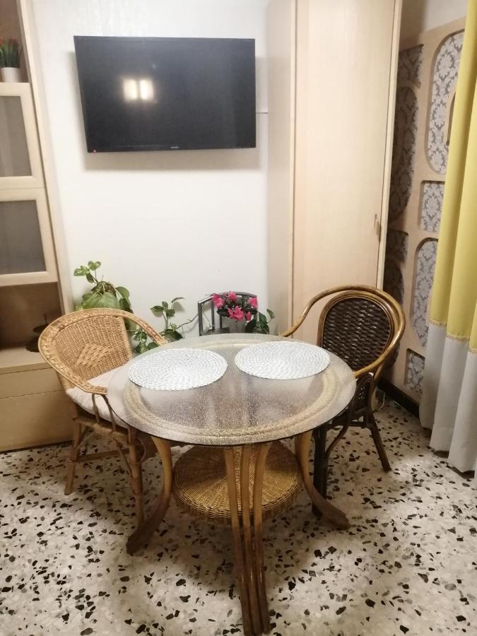 Magnifique Studio Non Fumeur Pres De La Gare Béziers Eksteriør billede