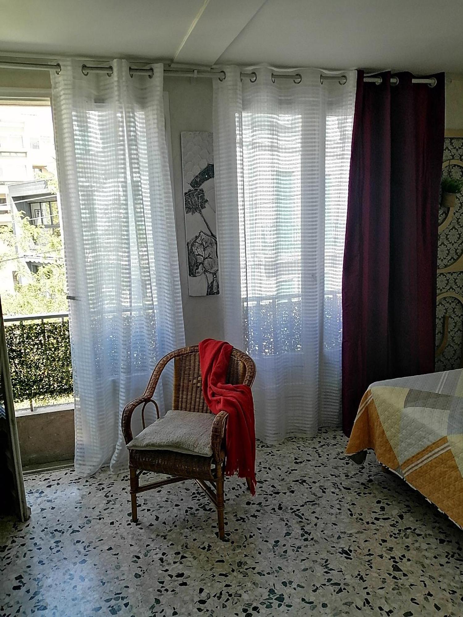 Magnifique Studio Non Fumeur Pres De La Gare Béziers Eksteriør billede